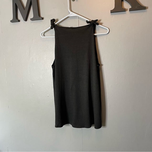 Gap Black tie shoulder Tank Top small - Picture 7 of 9